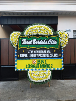 Papan Bunga Duka di Laubaleng