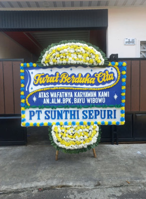 Papan Bunga Duka di Laubaleng