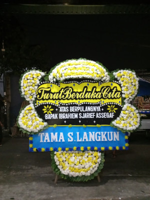 Papan Bunga Duka di Laubaleng