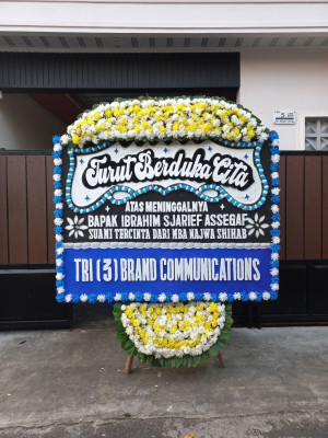 Papan Bunga Duka di Laubaleng